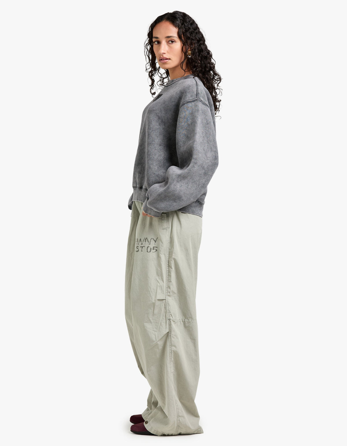 Essential Terry Crew Sweatshirt W/ Puff Paint Logo - Washed Granite