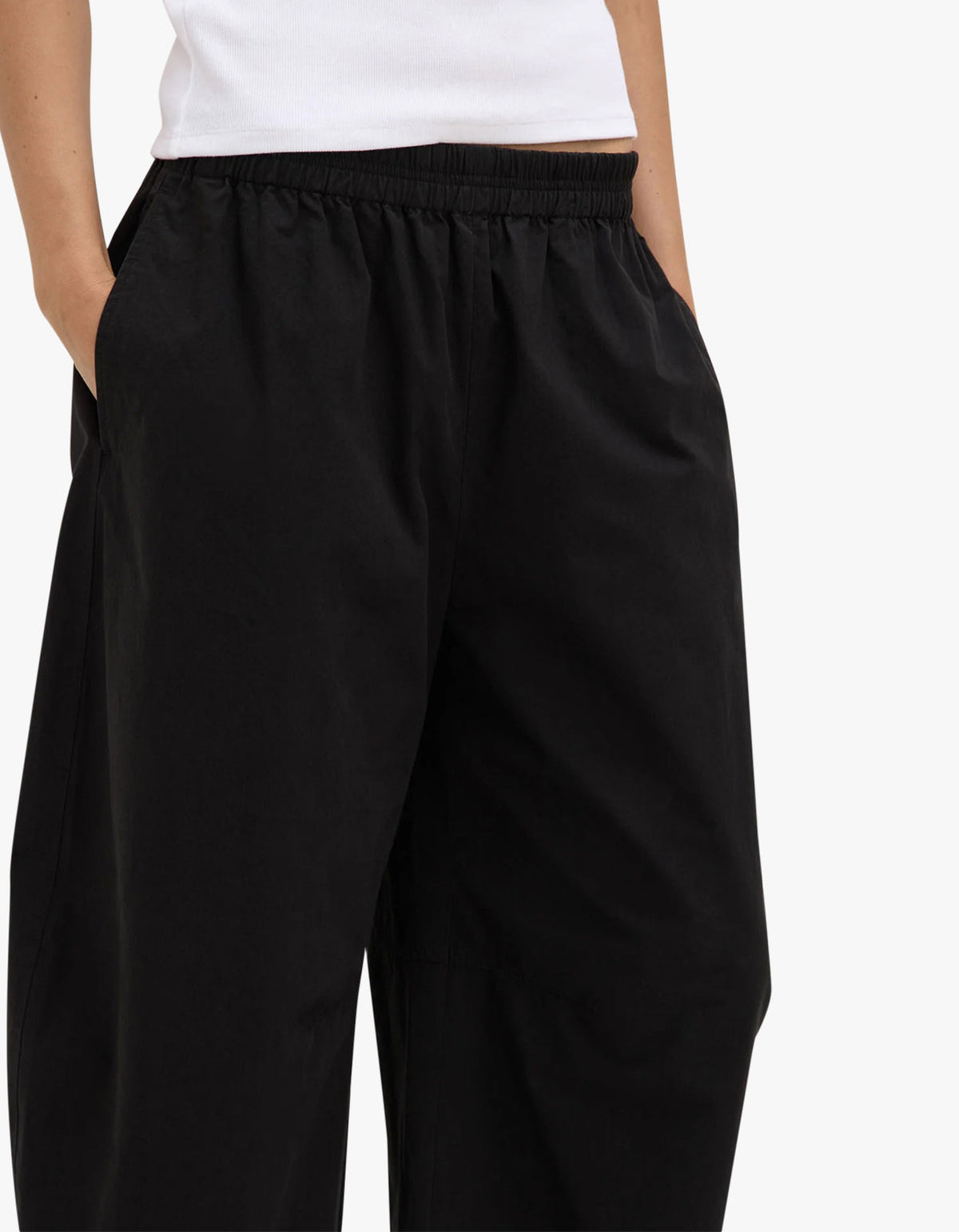 Lola Barrel Pant - Black