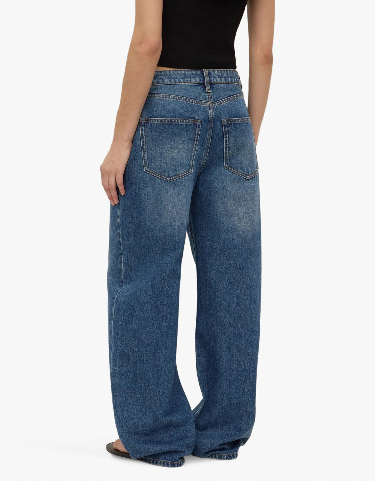 Low Curve Mid Rise Jean - Mid Blue