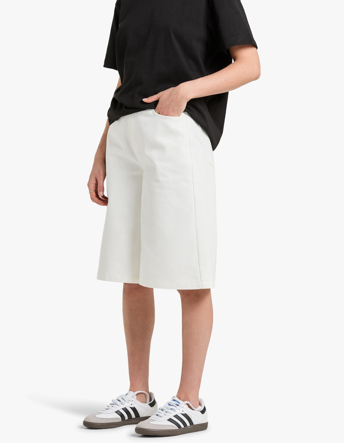 Velo Shorts - White