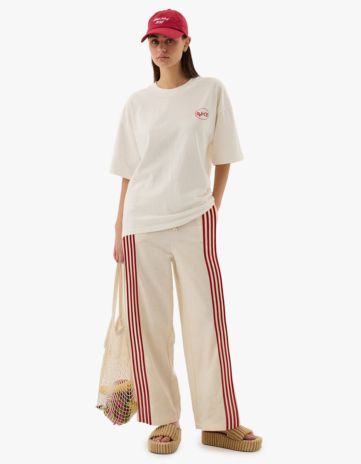 Chillin Tee - Snow