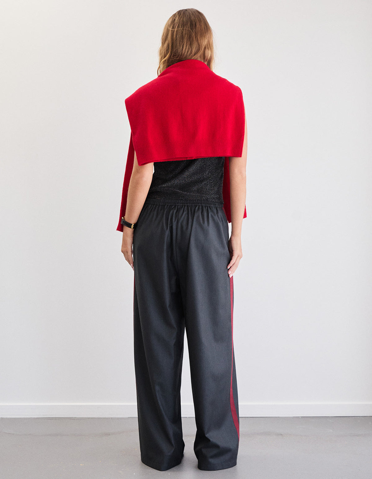 Ives Pant - Grey/Red