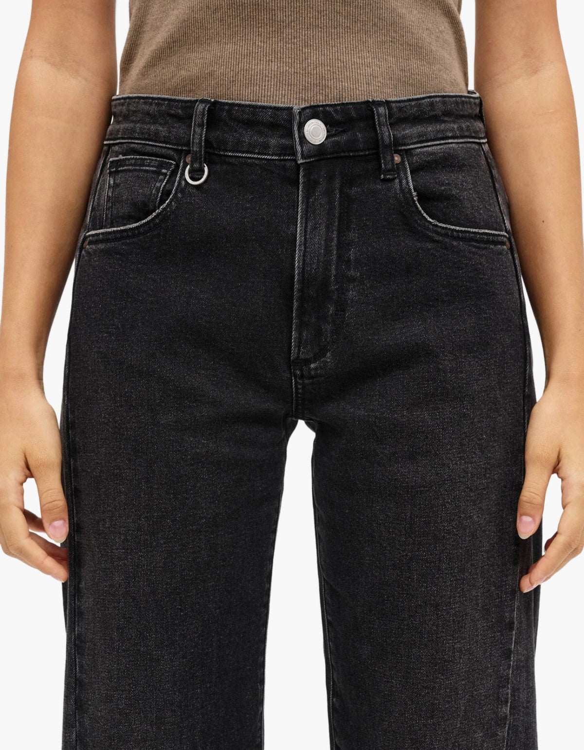 Amber Barrel Jean - Wanted