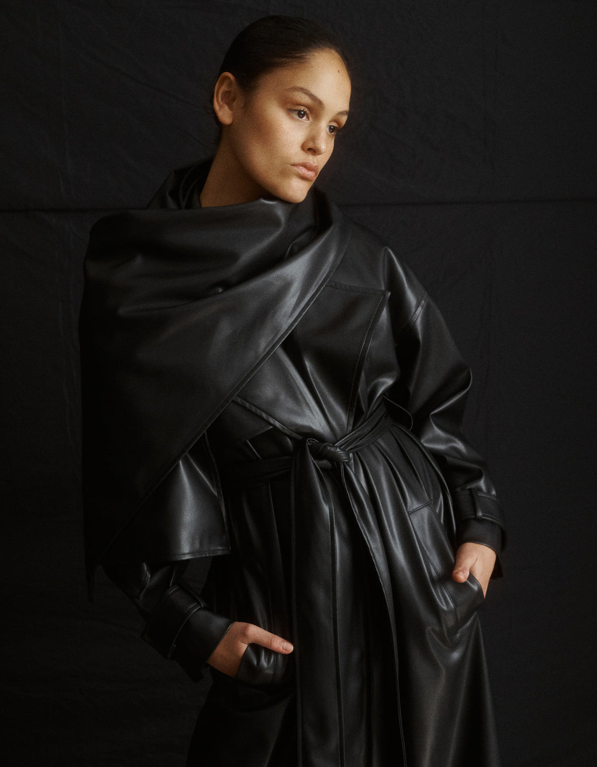 Ares Duster Coat - Black
