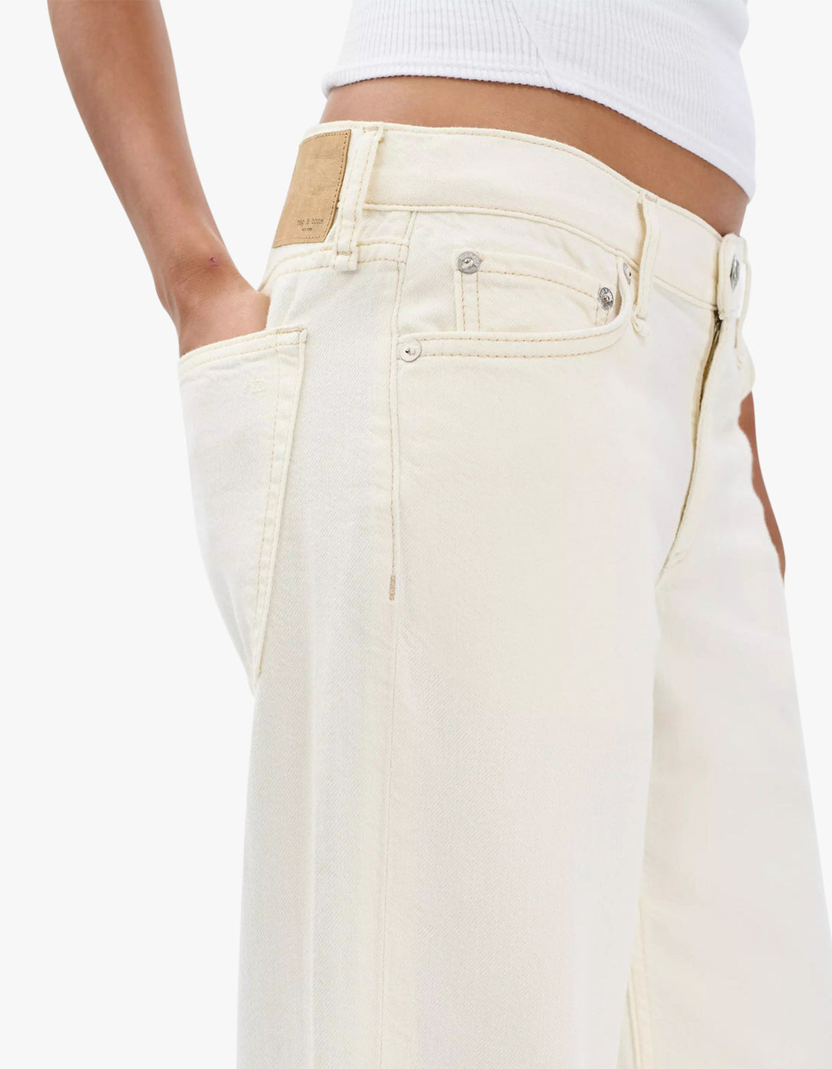 Saige Relaxed Straight Jeans - Ecru