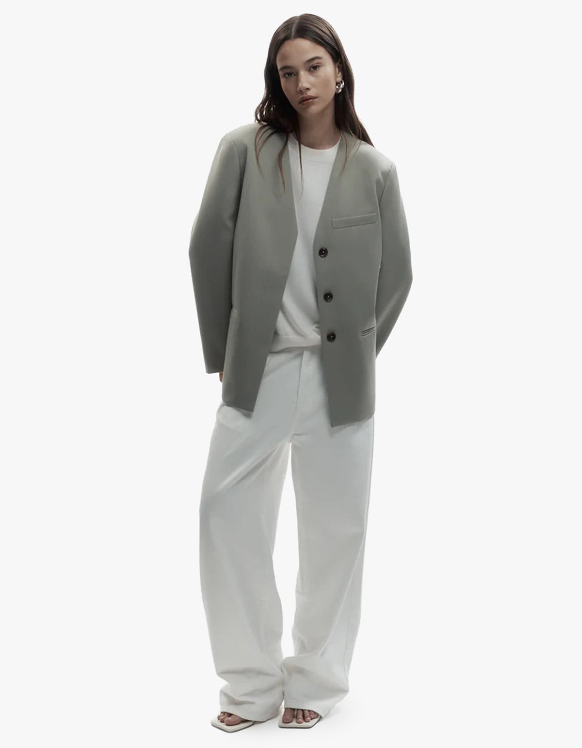 Ilona Blazer - Clay