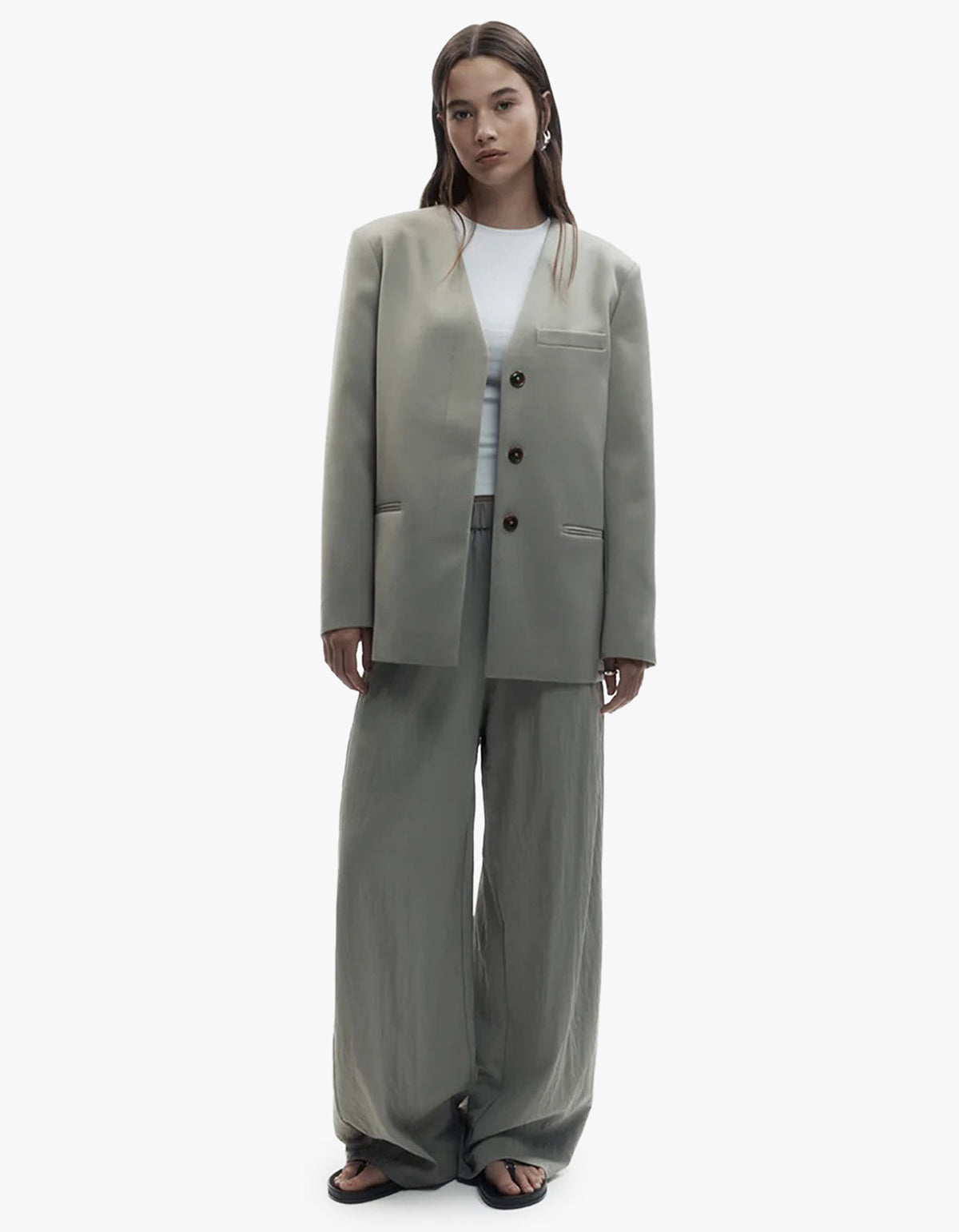 Ilona Blazer - Clay