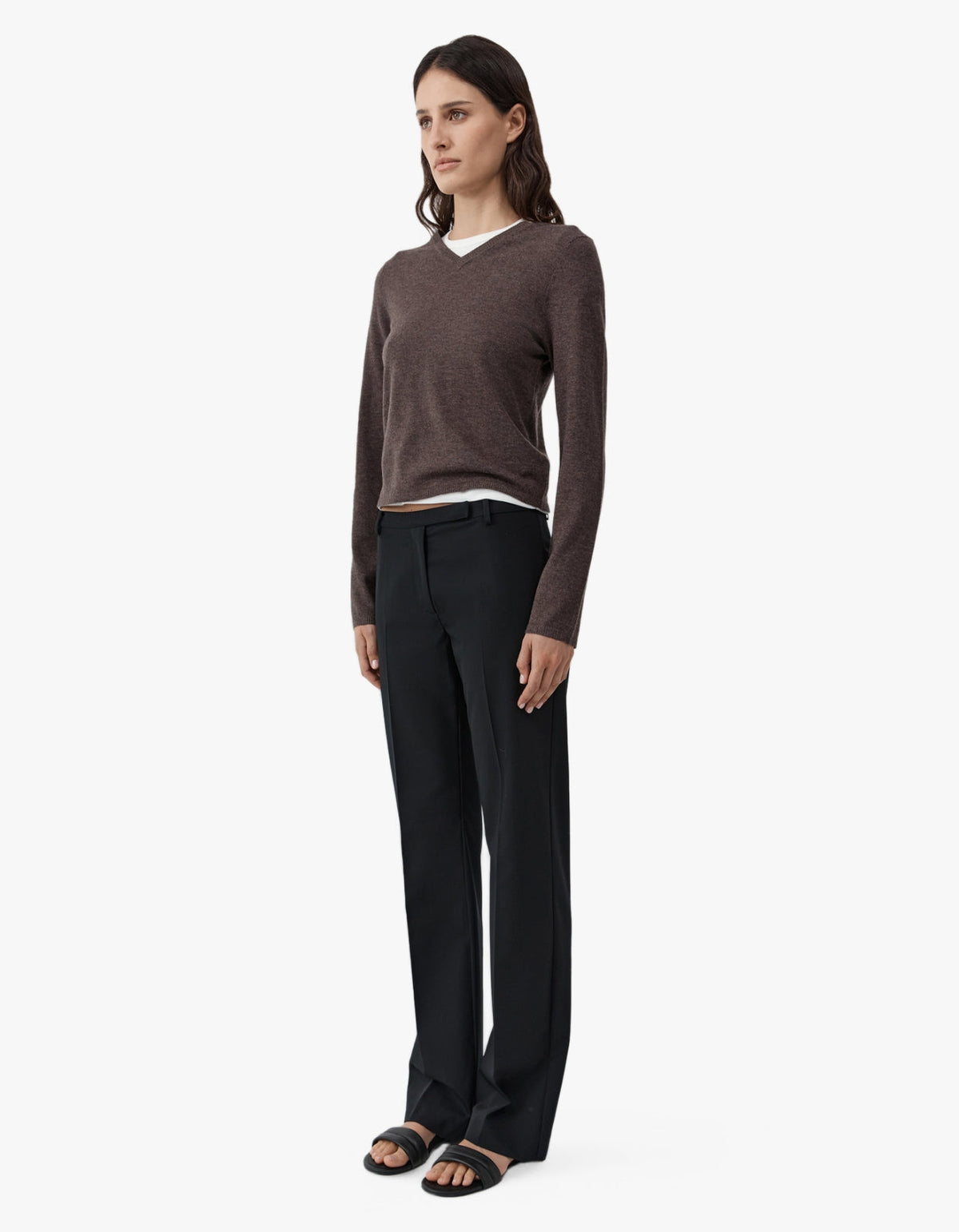 Fine Merino V Neck Sweater - Mulch