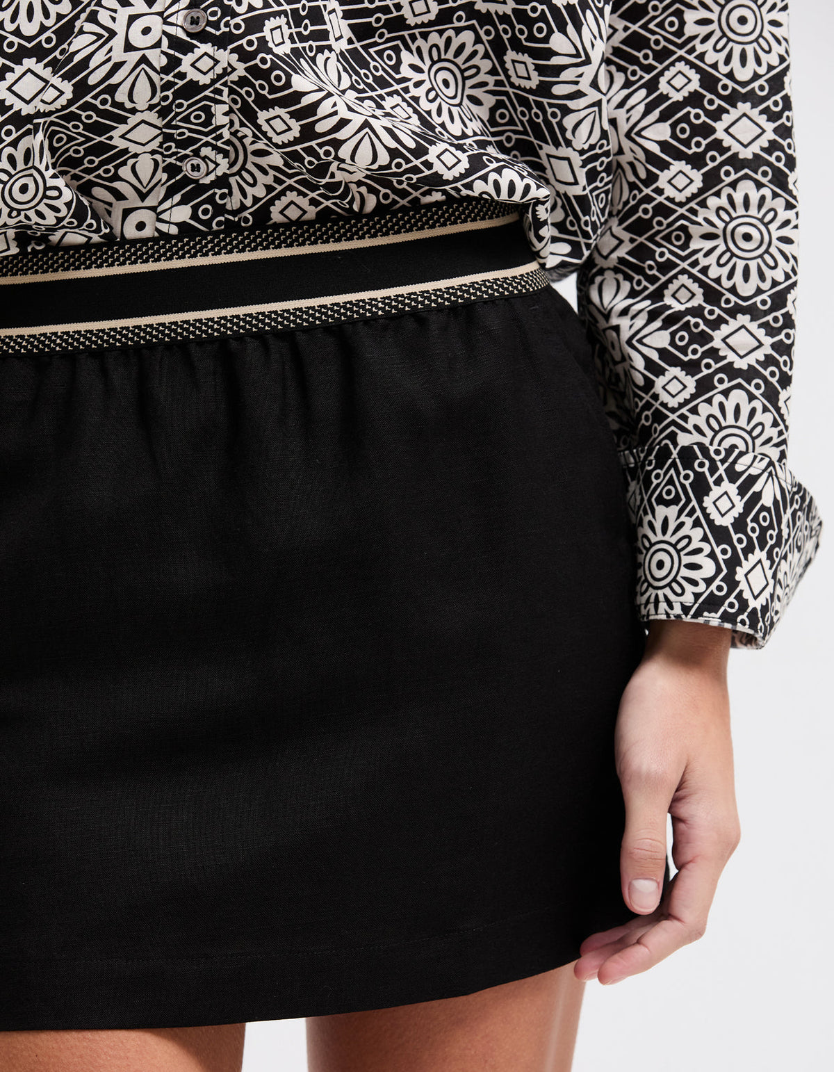 Mia Skirt - Black
