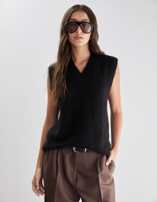 Mila Vest - Black