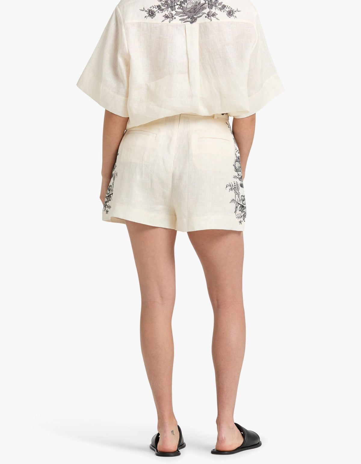 Flat Front Short - Cream Floral